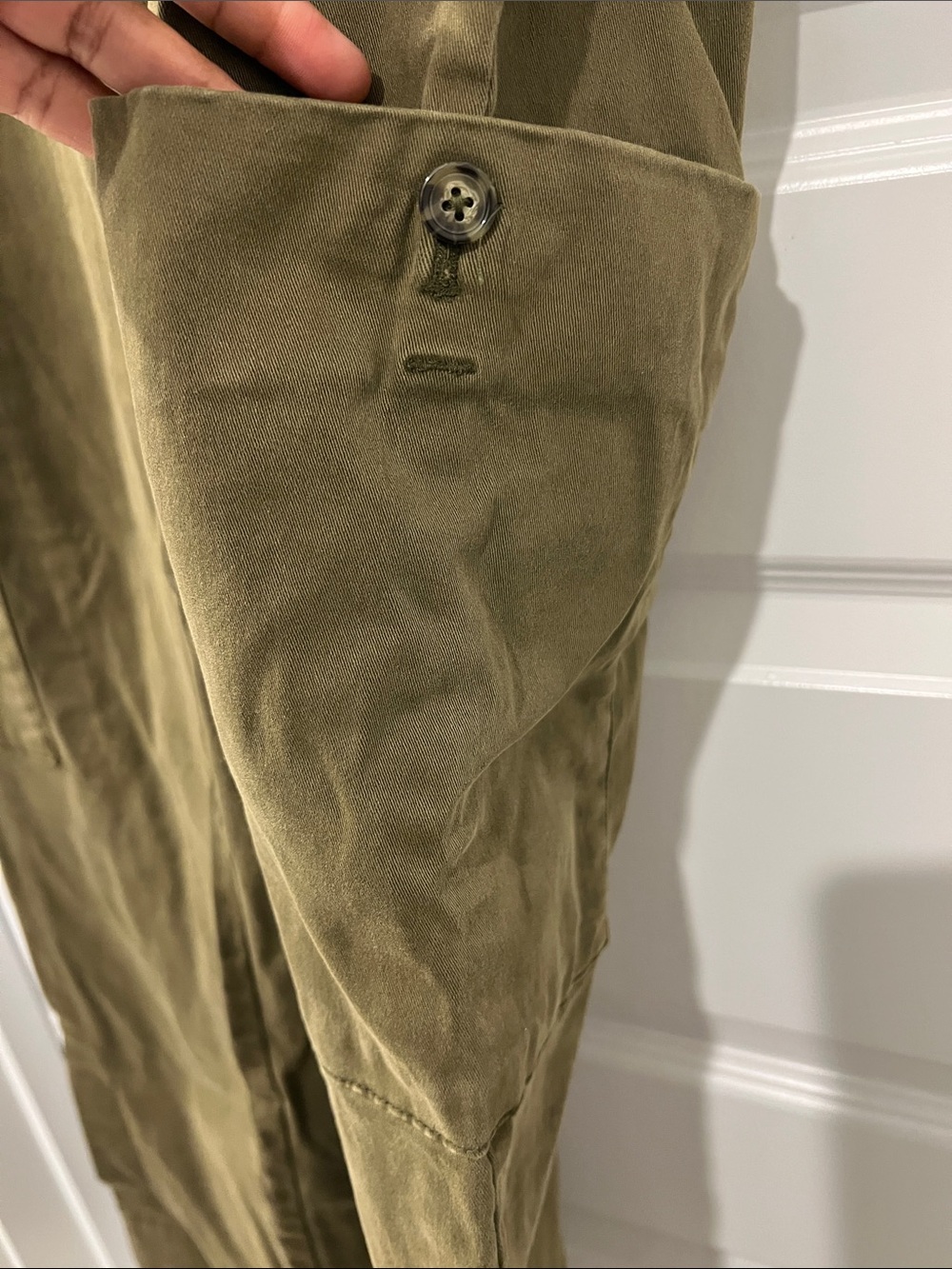 Pilcro Pleated Wide-Leg Cargo Pants Army Green Size Small - Picture 10 of 14